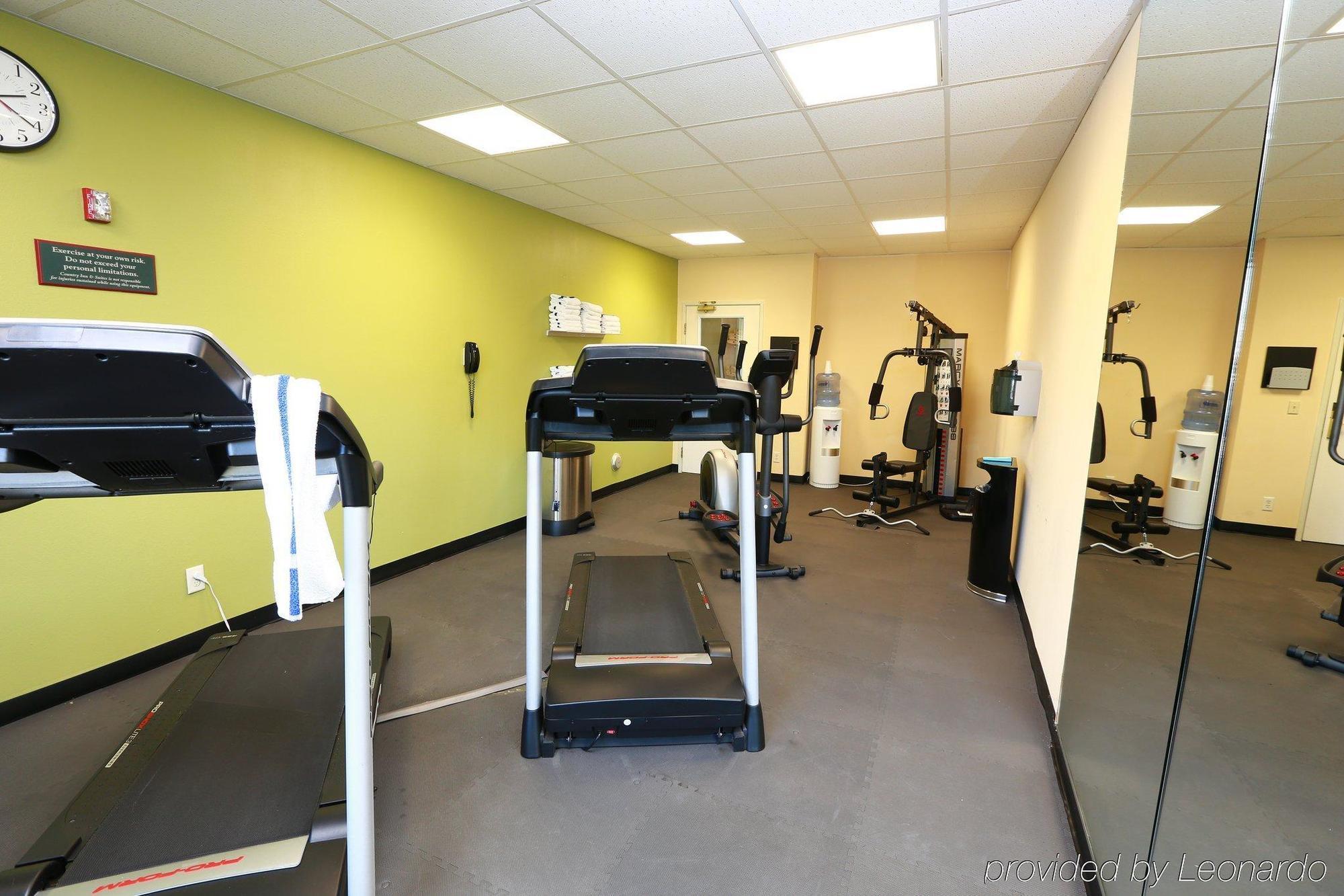 Hotel Country & By Radisson, Grand Rapids Airport, Mi Cascade